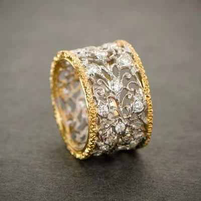 Zoom Vintage Zirconia Ivy Ring