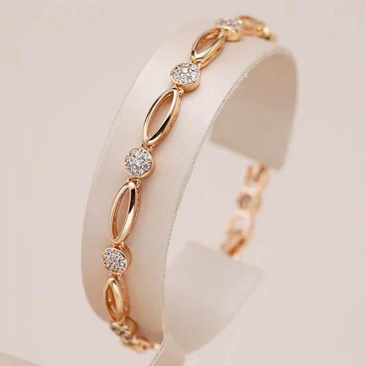 Elegant bracelet with golden zirconia