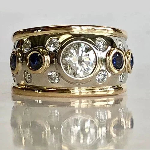 Gold ring with inlaid zirconium dioxide