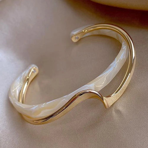 White Opal Elegant Gold Bracelet