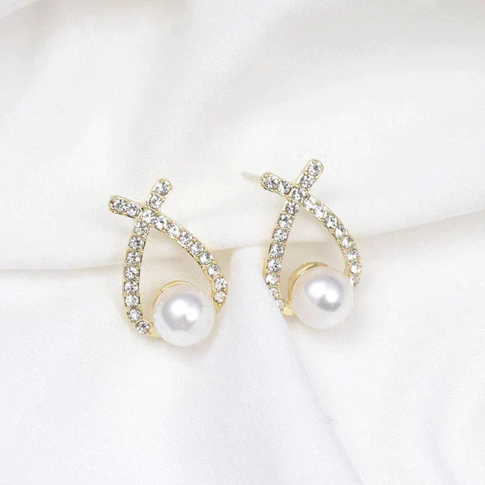 pearl earrings with glitter