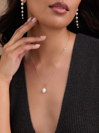 Cora Pendant